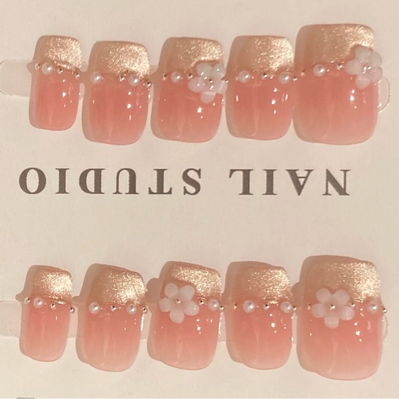 [XS] 10Pcs Handmade Wearable Press on Nails Full Cover French Cat Eye 3D Flower - Picture 2 of 6